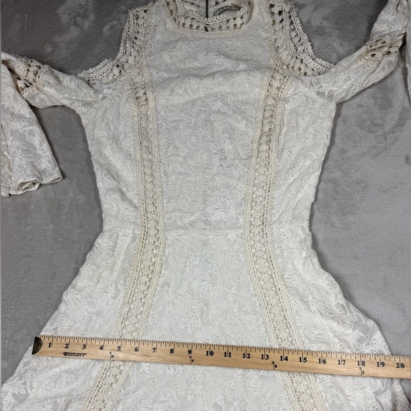 Alice + Olivia Enya White Cream Boho Lace 100% Cotton Bell Sleeves Mini Dress 0 - Picture 12 of 17